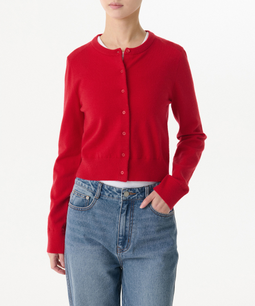 MUSINSA STANDARD WOMAN（ムシンサスタンダードウーマン）の「ウィメンズエッセンシャルラウンドネックカーディガン[レッド]（カーディガン/ボレロ・レディース・その他・SMALL/X-SMALL/MEDIUM/LARGE）」の2枚目の写真