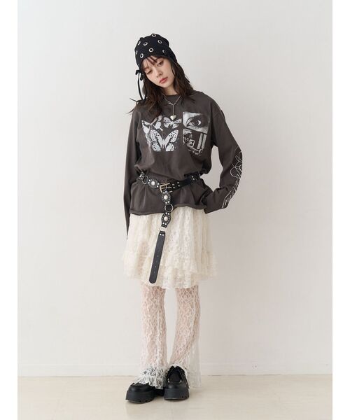 jouetie(ジュエティ)の「ダメージグランジロンT(Tシャツ/カットソー・レディース・アイボリー/ブラック/レッド・MEDIUM)」の7枚目の写真