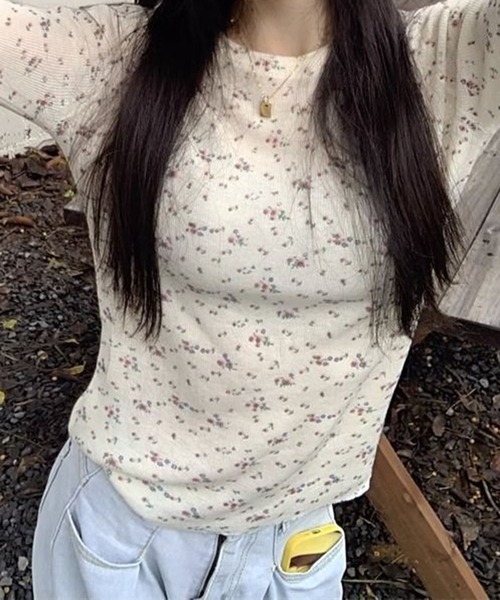 lulufa（ルルファ）の「フラワーモチーフリブロンT（Tシャツ/カットソー・レディース・ブラック/アイボリー/グレー・LARGE/MEDIUM）」の13枚目の写真