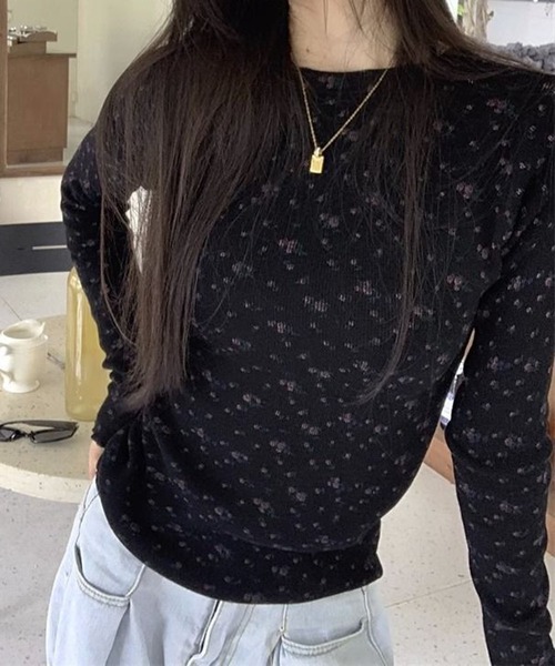 lulufa（ルルファ）の「フラワーモチーフリブロンT（Tシャツ/カットソー・レディース・ブラック/アイボリー/グレー・LARGE/MEDIUM）」の5枚目の写真