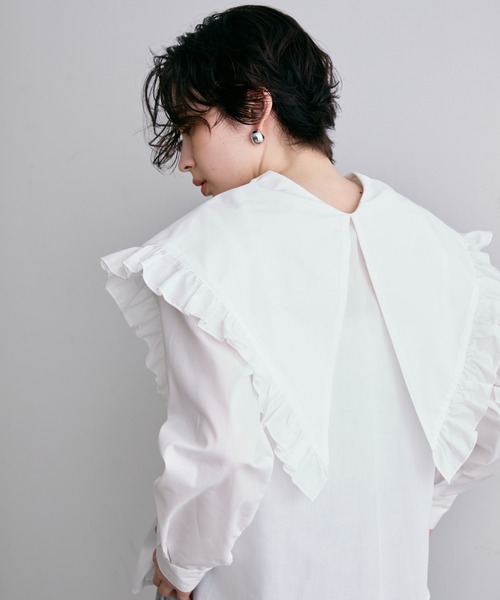 Trish(トリッシュ)の「2WAYビッグトライアングルカラーブラウス(シャツ/ブラウス・レディース・ホワイト/ブラック・MEDIUM)」の5枚目の写真