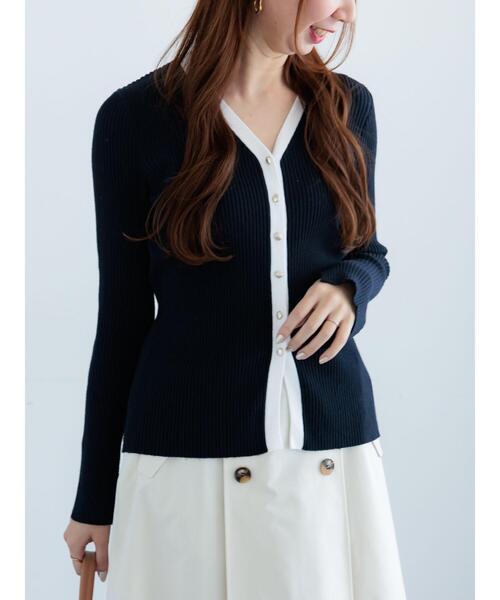 Te chichi(テチチ)の「リブVネックカーディガン《2026 spring catalog item》(カーディガン/ボレロ・レディース・レッド/ホワイト/ネイビー/ブラック・F)」の8枚目の写真