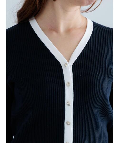 Te chichi(テチチ)の「リブVネックカーディガン《2026 spring catalog item》(カーディガン/ボレロ・レディース・レッド/ホワイト/ネイビー/ブラック・F)」の11枚目の写真