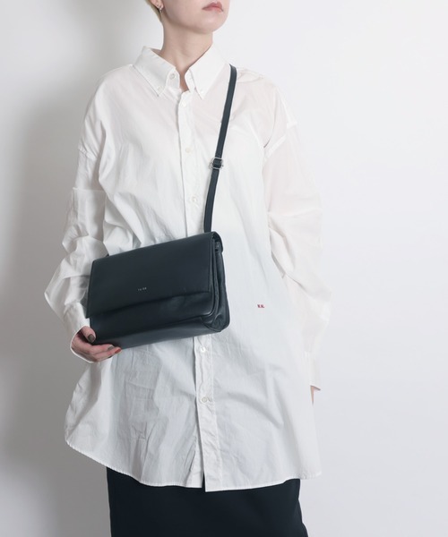 YArKA（ヤーカ）の「【YArKA/ヤーカ】real leather 2way retro bag [Alnitak9] / 2wayレトロデザインバッグ（ショルダーバッグ・レディース・ブラック・FREE）」の6枚目の写真