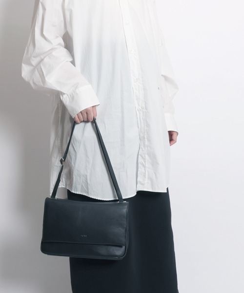 YArKA（ヤーカ）の「【YArKA/ヤーカ】real leather 2way retro bag [Alnitak9] / 2wayレトロデザインバッグ（ショルダーバッグ・レディース・ブラック・FREE）」の7枚目の写真