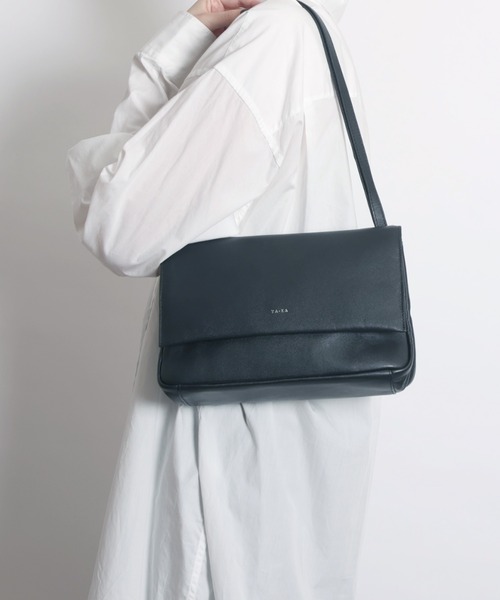 YArKA（ヤーカ）の「【YArKA/ヤーカ】real leather 2way retro bag [Alnitak9] / 2wayレトロデザインバッグ（ショルダーバッグ・レディース・ブラック・FREE）」の18枚目の写真