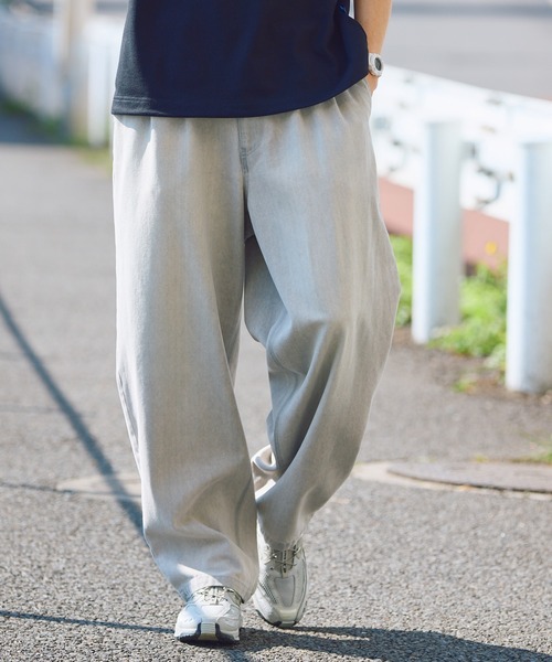 HECT(ヘクト)の「【HECT】10.5oz 2Tuck Denim Carrot Pants / 10.5オンス 2タックデニムキャロットパンツ〈速乾/ウォッシャブル/サステナブル素材〉(デニムパンツ・メンズ・ブラック/ネイビー/インディゴブルー/ライトインディゴブルー/ライトグレー・S/M/L)」の3枚目の写真