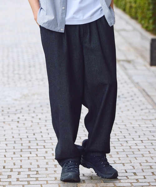 HECT(ヘクト)の「【HECT】10.5oz 2Tuck Denim Carrot Pants / 10.5オンス 2タックデニムキャロットパンツ〈速乾/ウォッシャブル/サステナブル素材〉(デニムパンツ・メンズ・ブラック/ネイビー/インディゴブルー/ライトインディゴブルー/ライトグレー・S/M/L)」の13枚目の写真