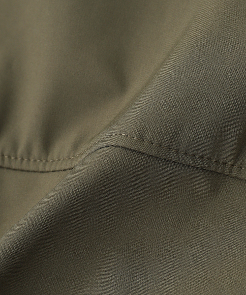 C.P. COMPANY（シーピーカンパニー）の「C.P.Company / シーピーカンパニー C.P. SHELL-R GOGGLE JACKET（ナイロンジャケット・メンズ・ブラック/ブルー系その他/カーキ・SMALL/MEDIUM/LARGE）」の8枚目の写真