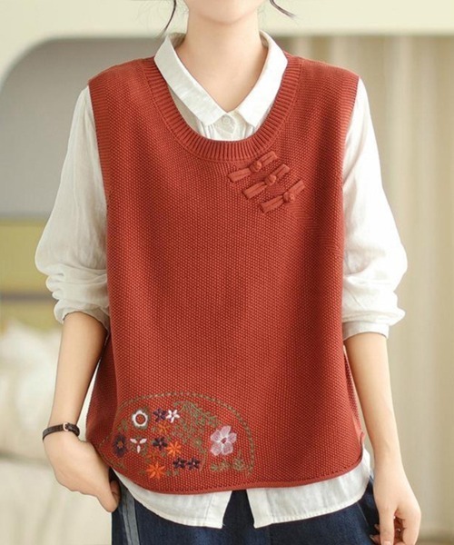 Flugge(フラッジー)の「花柄刺繍ニットベスト(ベスト・レディース・グリーン/ブラウン/ネイビー/ベージュ/レッド・FREE)」の5枚目の写真
