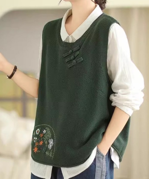 Flugge(フラッジー)の「花柄刺繍ニットベスト(ベスト・レディース・グリーン/ブラウン/ネイビー/ベージュ/レッド・FREE)」の10枚目の写真