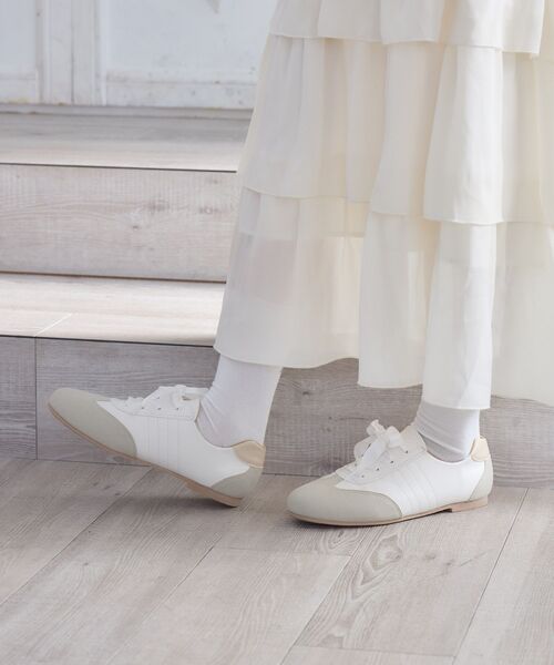 RETRO GIRL（レトロガール）の「サテンリボンスニーカー（その他シューズ・レディース・オフホワイト/シルバー/ピンク・MEDIUM/LARGE）」の19枚目の写真