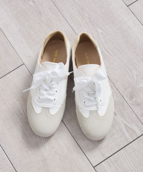 RETRO GIRL（レトロガール）の「サテンリボンスニーカー（その他シューズ・レディース・オフホワイト/シルバー/ピンク・MEDIUM/LARGE）」の21枚目の写真