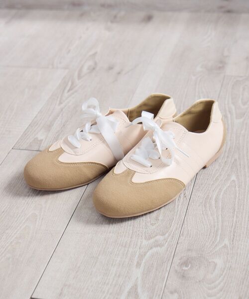 RETRO GIRL（レトロガール）の「サテンリボンスニーカー（その他シューズ・レディース・オフホワイト/シルバー/ピンク・MEDIUM/LARGE）」の6枚目の写真