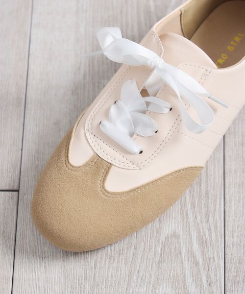 RETRO GIRL（レトロガール）の「サテンリボンスニーカー（その他シューズ・レディース・オフホワイト/シルバー/ピンク・MEDIUM/LARGE）」の7枚目の写真