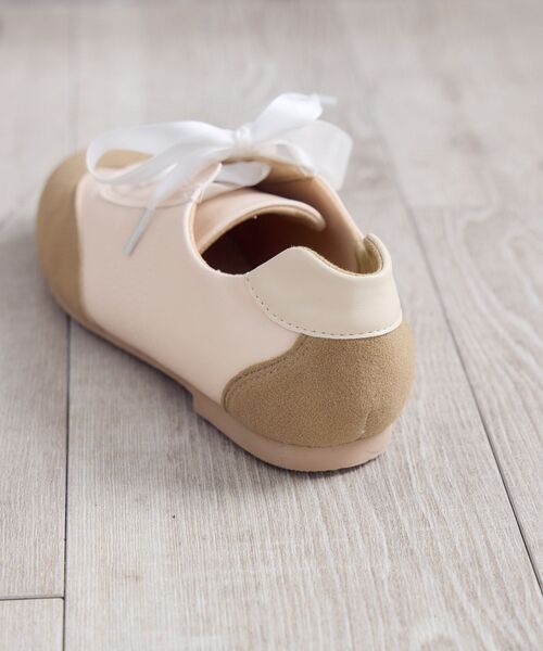 RETRO GIRL（レトロガール）の「サテンリボンスニーカー（その他シューズ・レディース・オフホワイト/シルバー/ピンク・MEDIUM/LARGE）」の9枚目の写真