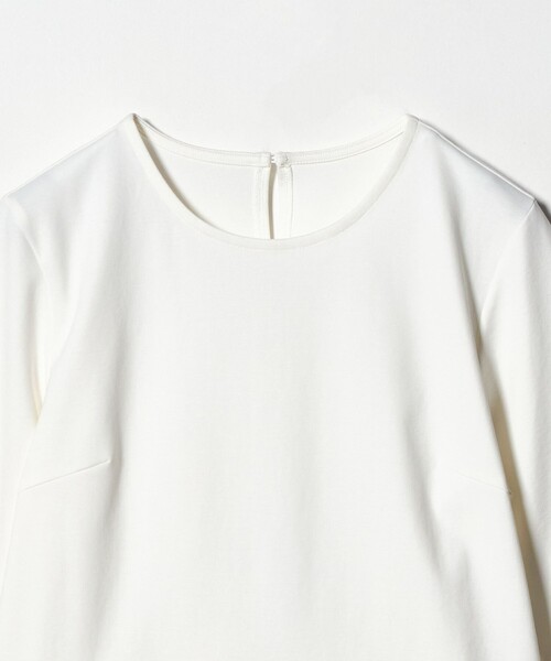 green label relaxing(グリーンレーベルリラクシング)の「イレヘム ペプラム ポンチ プルオーバー カットソー 接触冷感 UVカット(Tシャツ/カットソー・レディース・ベージュ/オフホワイト/ブラック・FREE)」の22枚目の写真