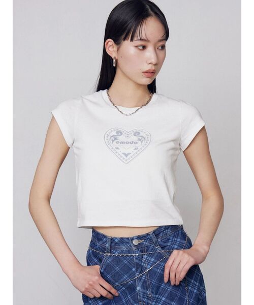 EMODA(エモダ)の「エンブレムハートパッチTシャツ(Tシャツ/カットソー・レディース・ブラック/ブルー/ピンク/ホワイト・FREE)」の6枚目の写真