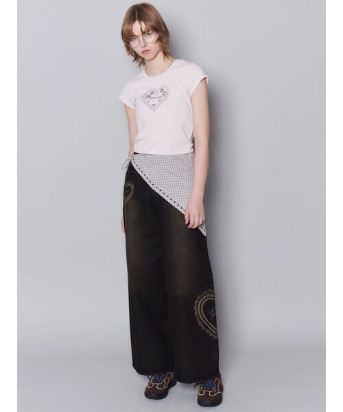EMODA(エモダ)の「エンブレムハートパッチTシャツ(Tシャツ/カットソー・レディース・ブラック/ブルー/ピンク/ホワイト・FREE)」の10枚目の写真