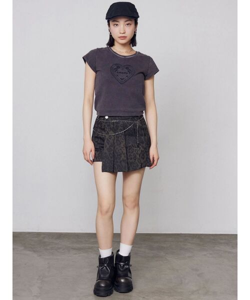 EMODA(エモダ)の「エンブレムハートパッチTシャツ(Tシャツ/カットソー・レディース・ブラック/ブルー/ピンク/ホワイト・FREE)」の21枚目の写真