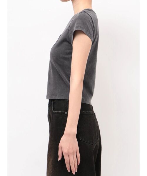 EMODA（エモダ）の「エンブレムハートパッチTシャツ（Tシャツ/カットソー・レディース・ブラック/ブルー/ピンク/ホワイト・FREE）」の10枚目の写真