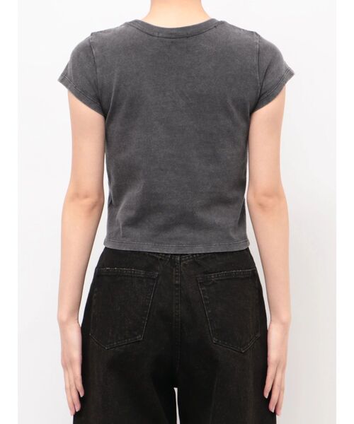 EMODA（エモダ）の「エンブレムハートパッチTシャツ（Tシャツ/カットソー・レディース・ブラック/ブルー/ピンク/ホワイト・FREE）」の11枚目の写真