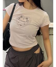 エンブレムハートパッチTシャツ