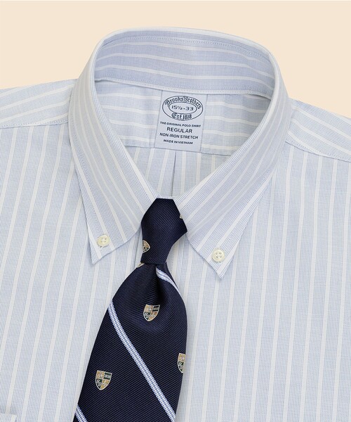 BROOKS BROTHERS(ブルックスブラザーズ)の「ストレッチオックスフォード シーズナルパターン ドレスシャツ Regular Fit(ビジネスシャツ・メンズ・ホワイト×ブルー/ブルー・14 1/2-31/14 1/2-32/15-31/15-32/15-33/16-31/16-33/16 1/2-32/16 1/2-33/16 1/2-34/17-32/17-33/17-34/17 1/2-34/16-32/15 1/2-33/15 1/2-32/15 1/2-31)」の4枚目の写真