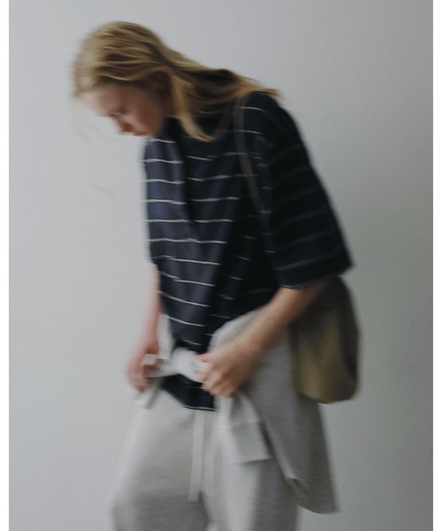 anuke（アンヌーク）の「Border Loose Polotops（Tシャツ/カットソー・レディース・チャコールグレー/ブラウン/ブルー系その他・FREE）」の7枚目の写真