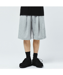 S'EST（エスイーエスティー）の「バミューダワイドフィットワンタックトレーニングショートパンツ - グレー（その他パンツ）」