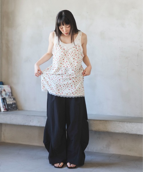 PILIT（ピリット）の「タックバレルパンツ（その他パンツ・レディース・モカ/ブラック/オリーブ・MEDIUM）」の9枚目の写真