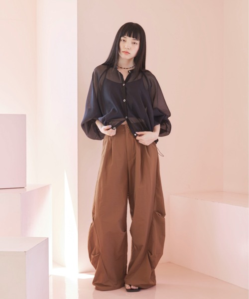 PILIT（ピリット）の「タックバレルパンツ（その他パンツ・レディース・モカ/ブラック/オリーブ・MEDIUM）」の15枚目の写真