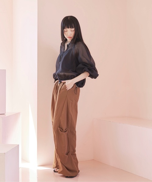 PILIT（ピリット）の「タックバレルパンツ（その他パンツ・レディース・モカ/ブラック/オリーブ・MEDIUM）」の16枚目の写真