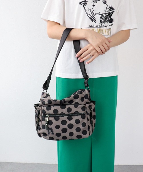 Three Four Time（ｽﾘｰﾌｫｰﾀｲﾑ）の「サイドジッパーポケットショルダー（ショルダーバッグ・レディース・ブラック系その他/グレー系その他・FREE）」の15枚目の写真