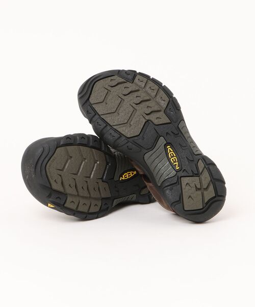 KEEN(キーン)の「【KEEN】キーン NEWPORT(ニューポート)1001870/1022247(サンダル・レディース・ブラック×グレー/ブラウン・26.0cm/27.0cm/25.0cm)」の4枚目の写真