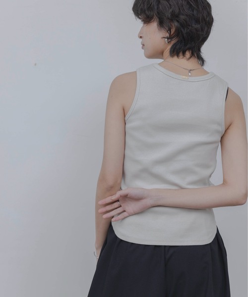 Eimee Law(エイミーロウ)の「ハート刺繍タンクトップ(タンクトップ・レディース・グレー/オフホワイト/グレイッシュベージュ/ブラック・FREE)」の10枚目の写真