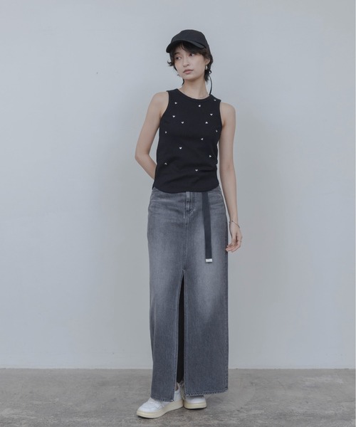 Eimee Law(エイミーロウ)の「ハート刺繍タンクトップ(タンクトップ・レディース・グレー/オフホワイト/グレイッシュベージュ/ブラック・FREE)」の20枚目の写真