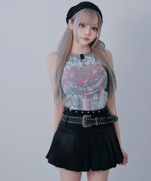 Diable baiser(ディアブルベーゼ)の「スタッズベルト付プリーツデニムミニスカパン(スカート・レディース・ブラック/ブルー・MEDIUM)」の10枚目の写真