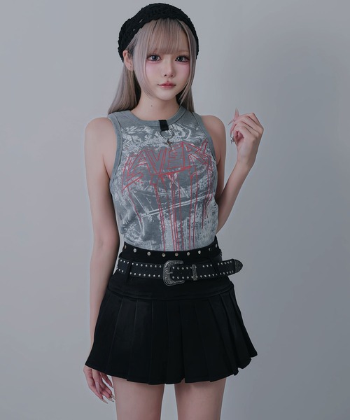 Diable baiser(ディアブルベーゼ)の「スタッズベルト付プリーツデニムミニスカパン(スカート・レディース・ブラック/ブルー・MEDIUM)」の11枚目の写真
