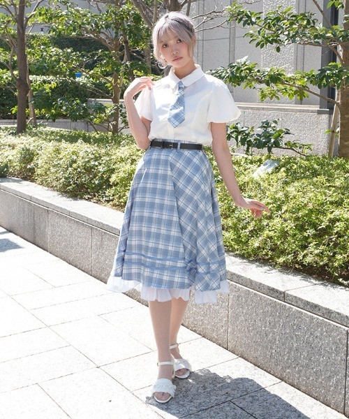 axes femme POETIQUE（アクシーズファムポエティック）の「ベルト付きサーキュラーＳＫ（スカート・レディース・サックスブルー/グレー/ピンク・MEDIUM）」の15枚目の写真