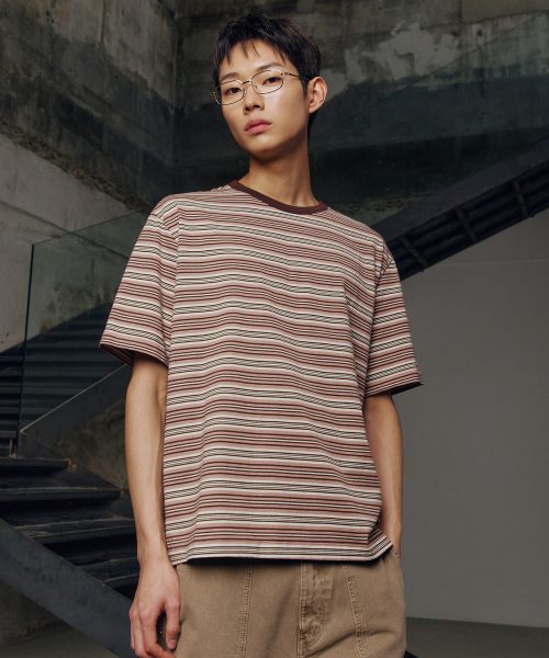 MINDBRIDGE（マインドブリッジ）の「コットン100%マルチストライプオーバーサイズ半袖Tシャツ - 2カラー（Tシャツ/カットソー・メンズ・ピンク/グレー・95/100/105）」の10枚目の写真