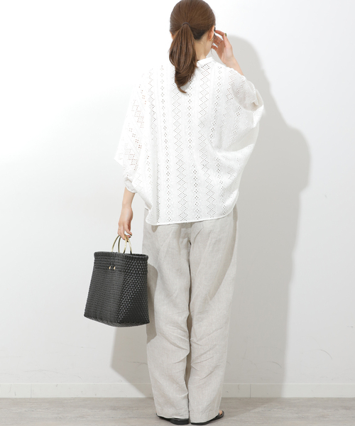 JOURNAL STANDARD relume(ジャーナルスタンダード レリューム)の「コットンカットワーク刺繍ポンチョブラウス(シャツ/ブラウス・レディース・ホワイト系その他/ブラック系その他・FREE)」の11枚目の写真
