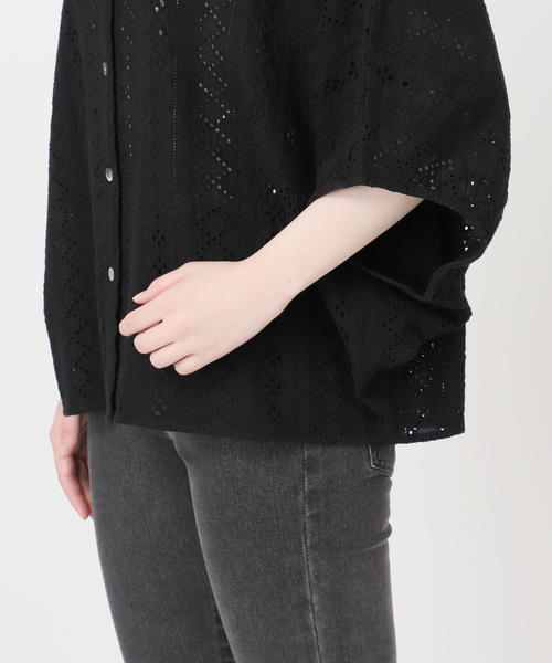 JOURNAL STANDARD relume(ジャーナルスタンダード レリューム)の「コットンカットワーク刺繍ポンチョブラウス(シャツ/ブラウス・レディース・ホワイト系その他/ブラック系その他・FREE)」の21枚目の写真