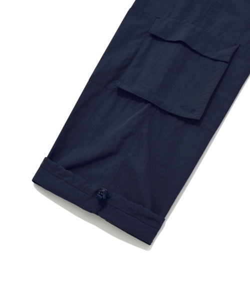 YALE（イェール）の「ナイロンスポーティカーゴパンツネイビー（スウェットパンツ・レディース・その他・LARGE/MEDIUM/SMALL/X-LARGE/X-SMALL/XX-LARGE）」の5枚目の写真