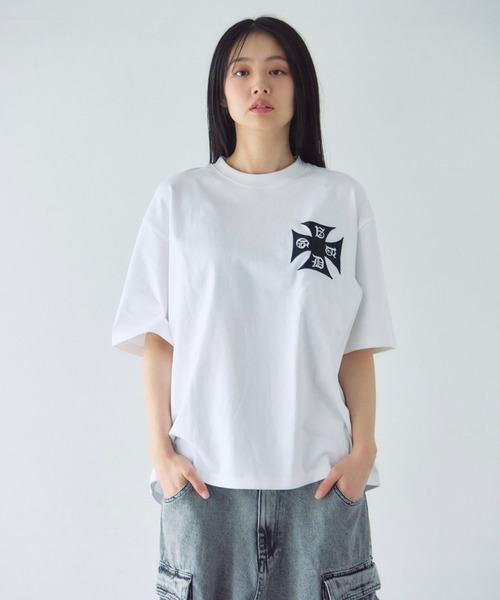 GALLIS ADDICTION(ガリスアディクション)の「GA Cross Logo刺繍 Tee(Tシャツ/カットソー・メンズ・ホワイト/ブラック・L/M)」の4枚目の写真
