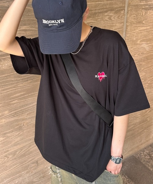 link lot(リンクロット)の「【KANGOL】ドローコード付き 胸ロゴハート刺繍 ワンポイント Tシャツ(Tシャツ/カットソー・メンズ・ブラック/ホワイト/チャコール/ネイビー・XL/M/L)」の3枚目の写真