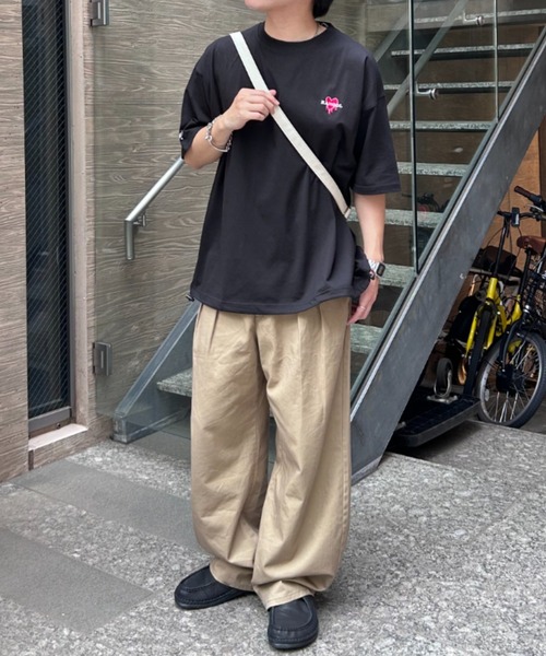 link lot(リンクロット)の「【KANGOL】ドローコード付き 胸ロゴハート刺繍 ワンポイント Tシャツ(Tシャツ/カットソー・メンズ・ブラック/ホワイト/チャコール/ネイビー・XL/M/L)」の14枚目の写真