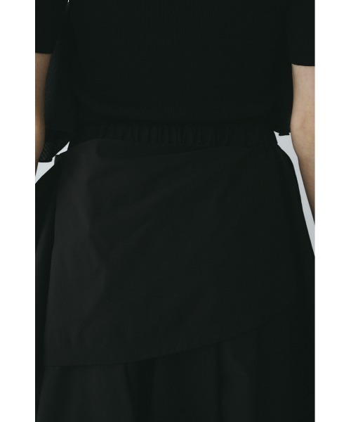 HeRIN.CYE(ヘリンドットサイ)の「Deformation cocoon skirt / ディフォメーションコクーンスカート(スカート・レディース・ホワイト/ブラック・FREE)」の9枚目の写真