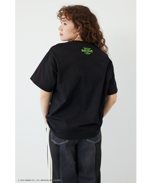 RODEO CROWNS WIDE BOWL（ロデオクラウンズワイドボウル）の「(HELLO KITTY) Face Tシャツ（Tシャツ/カットソー・レディース・ブラック/グレー系その他/オフホワイト/ベージュ系その他・SMALL/MEDIUM）」の22枚目の写真