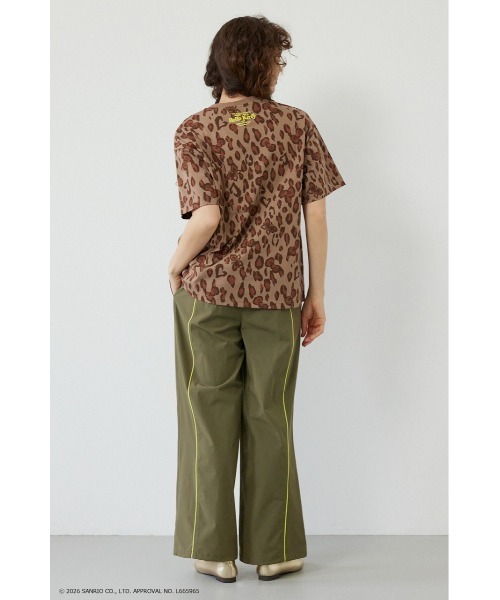 RODEO CROWNS WIDE BOWL（ロデオクラウンズワイドボウル）の「(HELLO KITTY) Face Tシャツ（Tシャツ/カットソー・レディース・ブラック/グレー系その他/オフホワイト/ベージュ系その他・SMALL/MEDIUM）」の6枚目の写真